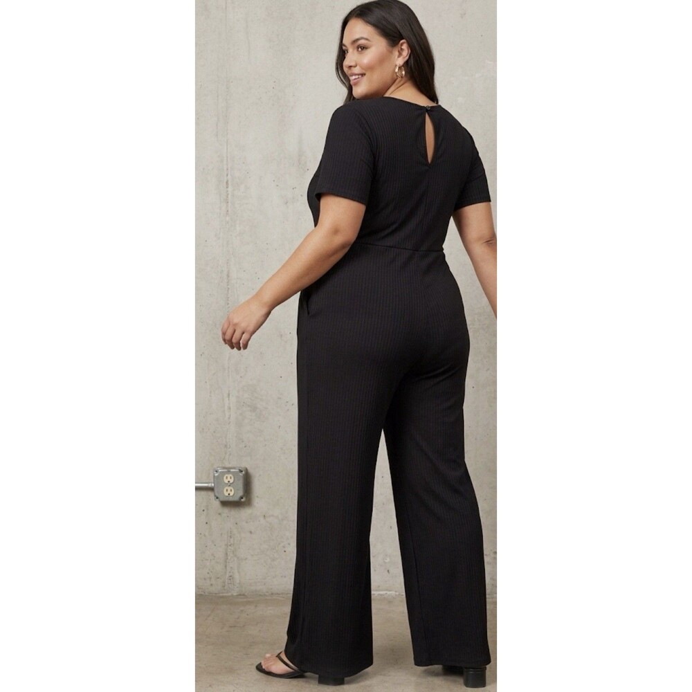 Missguided plus Women's Ribbed Black Stretch Wide Leg Jumpsuit Size 22 Relaxed